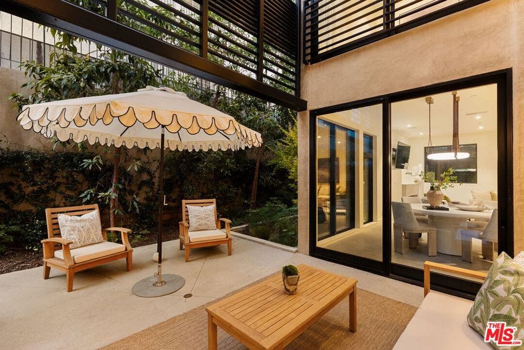 929 Hilldale Avenue, West Hollywood, CA 90069