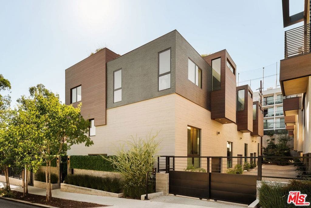 929 Hilldale Avenue, West Hollywood, CA 90069