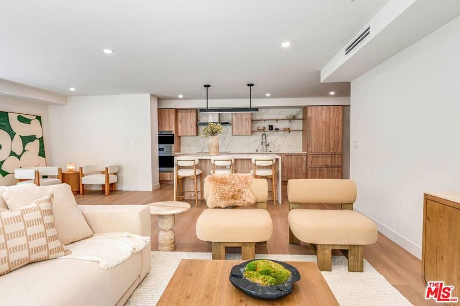 Property photo for 350 N Palm Drive, #101, Beverly Hills, CA