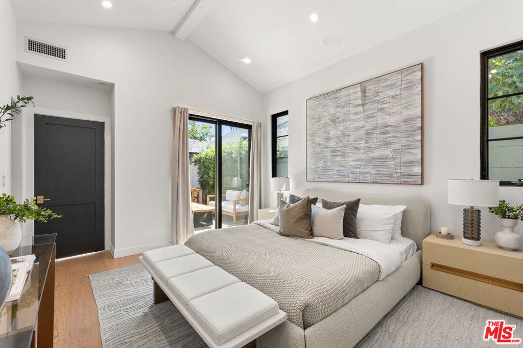7719 Lexington Avenue, Los Angeles, CA 90046 7719 Lexington Avenue, Los Angeles, CA 90046