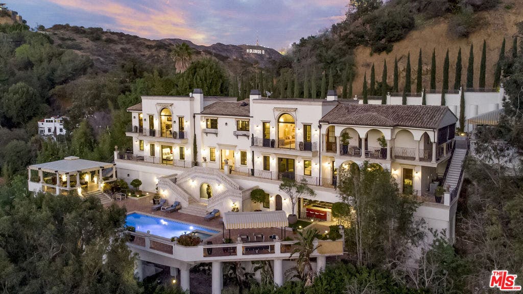 2321 Castilian Drive, Los Angeles, CA 90068 2321 Castilian Drive, Los Angeles, CA 90068