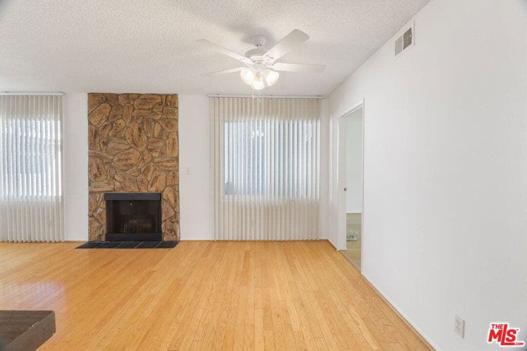 1242 BARRINGTON Avenue, #307, Los Angeles, CA 90025