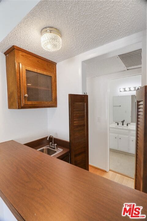 1242 BARRINGTON Avenue, #307, Los Angeles, CA 90025
