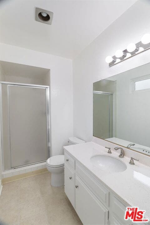 1242 BARRINGTON Avenue, #307, Los Angeles, CA 90025