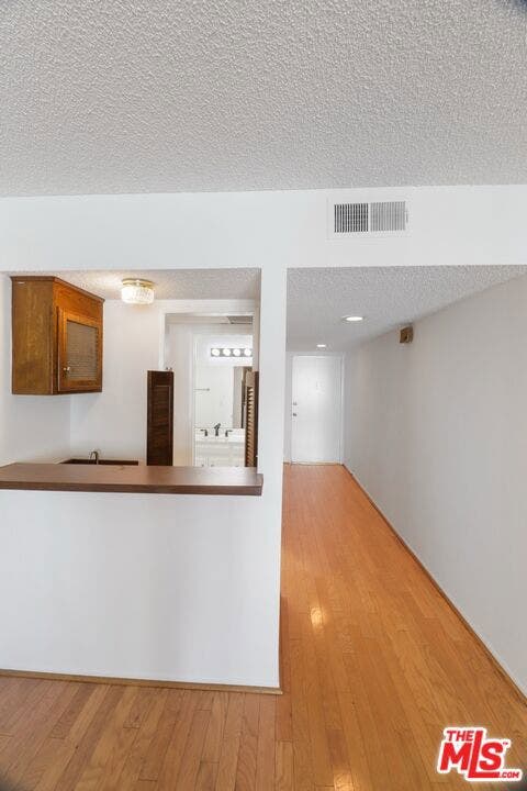 1242 BARRINGTON Avenue, #307, Los Angeles, CA 90025