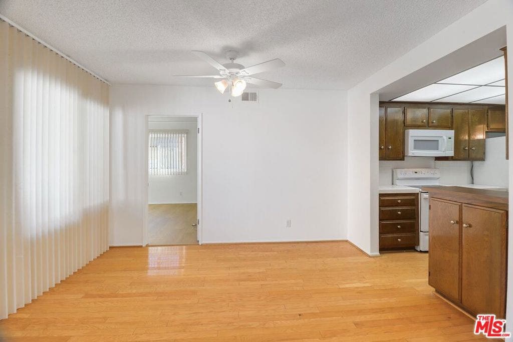 1242 BARRINGTON Avenue, #307, Los Angeles, CA 90025