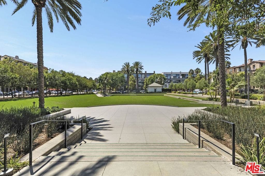 13044 Pacific Promenade, #408, Playa Vista, CA 90094 13044 Pacific Promenade, #408, Playa Vista, CA 90094