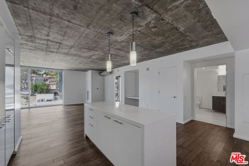 8500 W Sunset Boulevard, #506, West Hollywood, CA 90069 8500 W Sunset Boulevard, #506, West Hollywood, CA 90069