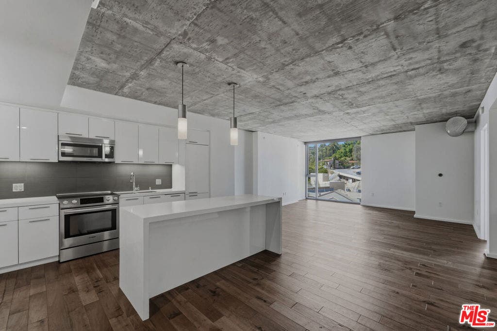 8500 W Sunset Boulevard, #506, West Hollywood, CA 90069 8500 W Sunset Boulevard, #506, West Hollywood, CA 90069