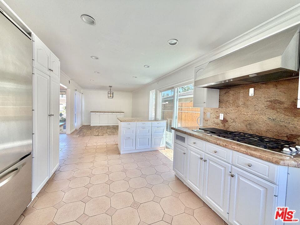 1615 Wellington Place, Westlake Village, CA 91361 1615 Wellington Place, Westlake Village, CA 91361