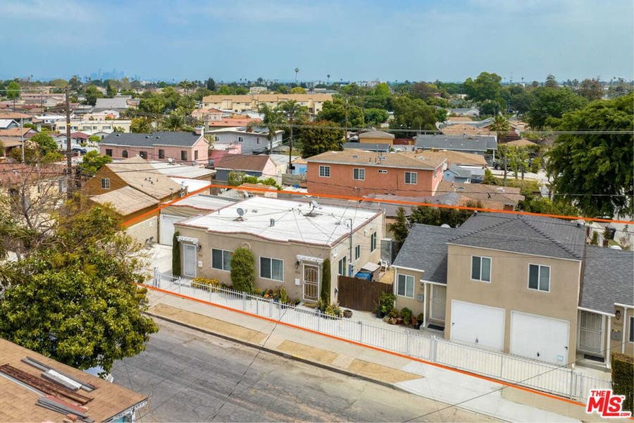 Property photo for 900 N Park Avenue, Inglewood, CA