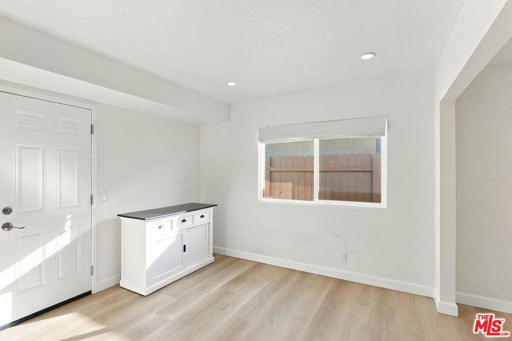 3660 Keel Avenue, Oxnard, CA 93035 3660 Keel Avenue, Oxnard, CA 93035