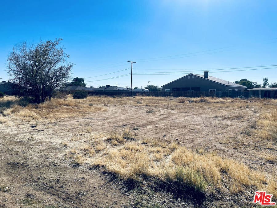 Property photo for 8836 Aspen Ave, California City, CA