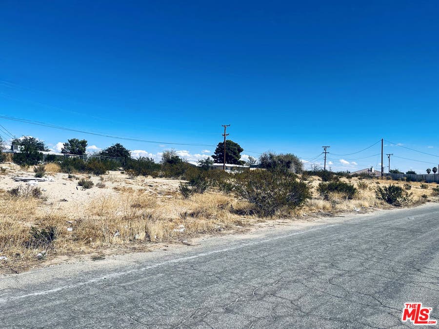 Property photo for 10211 Evelyn Avenue, California City, CA