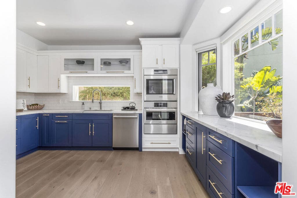 2201 Beech Knoll Road, Los Angeles, CA 90046 2201 Beech Knoll Road, Los Angeles, CA 90046