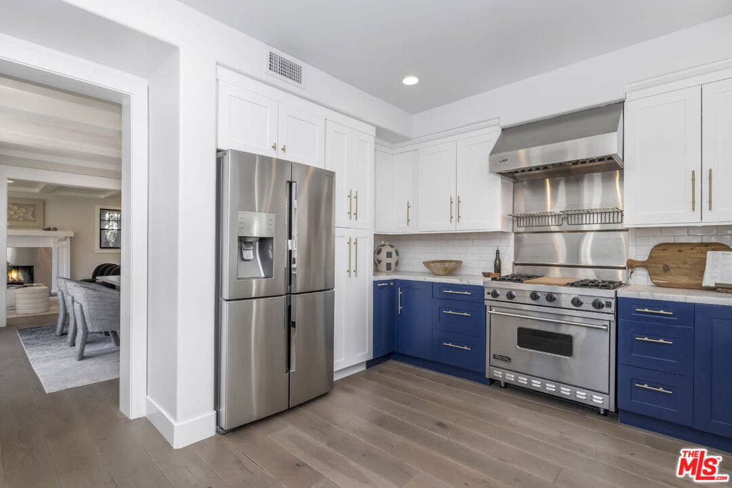 2201 Beech Knoll Road, Los Angeles, CA 90046 2201 Beech Knoll Road, Los Angeles, CA 90046