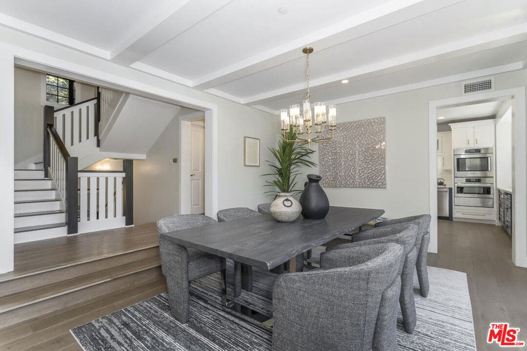2201 Beech Knoll Road, Los Angeles, CA 90046 2201 Beech Knoll Road, Los Angeles, CA 90046