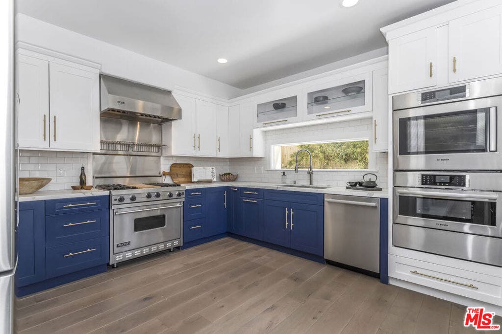 2201 Beech Knoll Road, Los Angeles, CA 90046 2201 Beech Knoll Road, Los Angeles, CA 90046