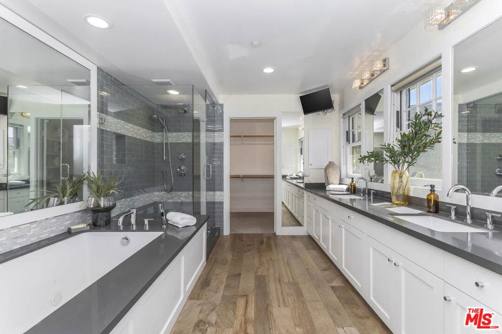 2201 Beech Knoll Road, Los Angeles, CA 90046 2201 Beech Knoll Road, Los Angeles, CA 90046