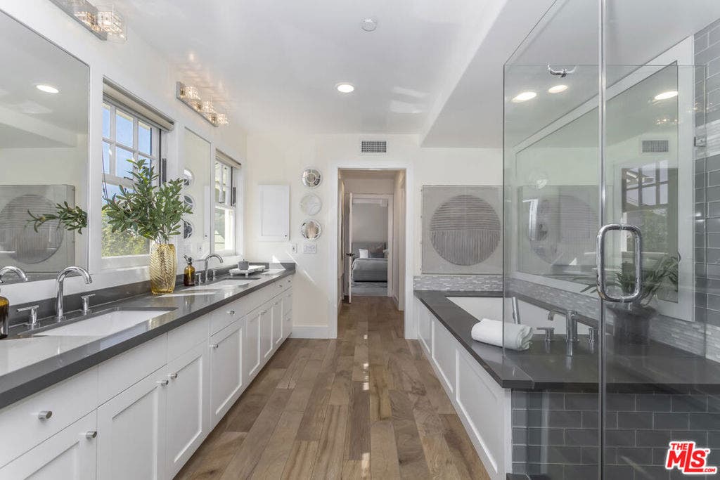 2201 Beech Knoll Road, Los Angeles, CA 90046 2201 Beech Knoll Road, Los Angeles, CA 90046
