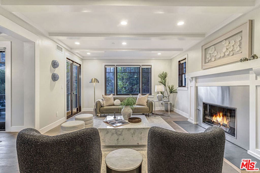 2201 Beech Knoll Road, Los Angeles, CA 90046 2201 Beech Knoll Road, Los Angeles, CA 90046