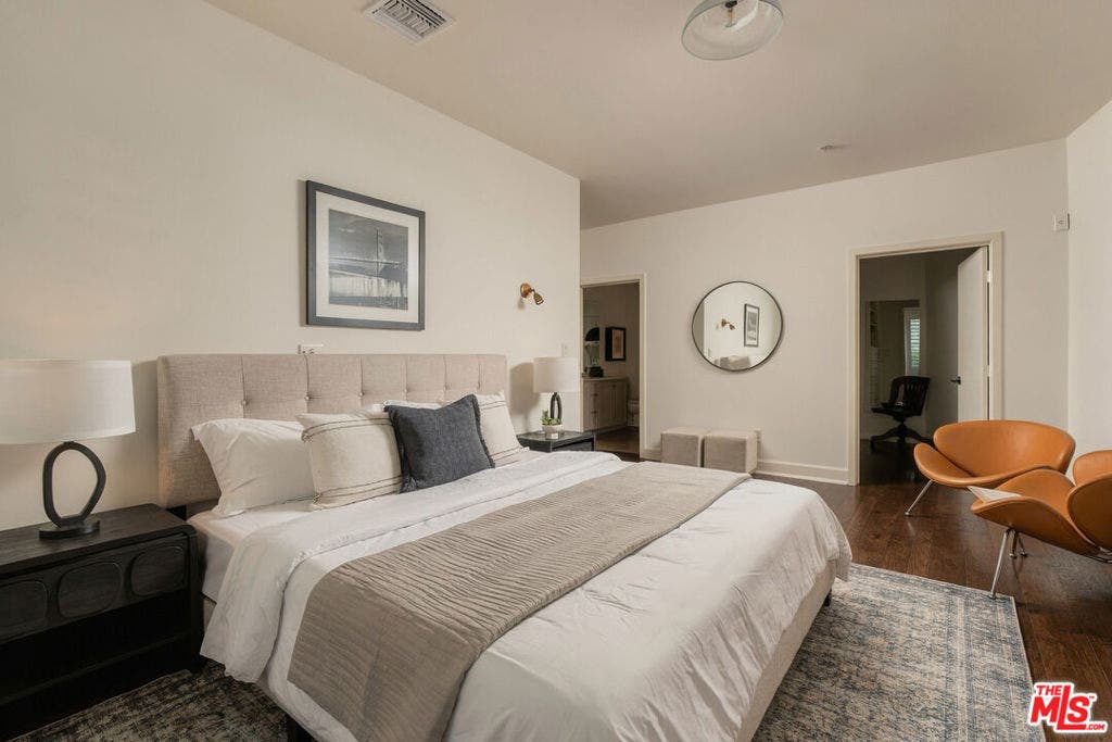 10639 Woodbridge Street, #101, North Hollywood, CA 91602 10639 Woodbridge Street, #101, North Hollywood, CA 91602