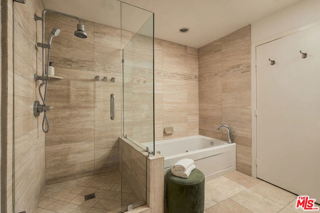 10639 Woodbridge Street, #101, North Hollywood, CA 91602 10639 Woodbridge Street, #101, North Hollywood, CA 91602