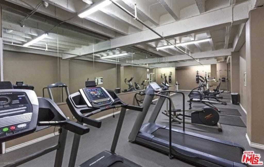 312 W 5th Street, #606, Los Angeles, CA 90013 312 W 5th Street, #606, Los Angeles, CA 90013