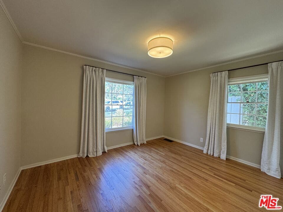 11188 Ophir Drive, Los Angeles, CA 90024 Front Bedroom