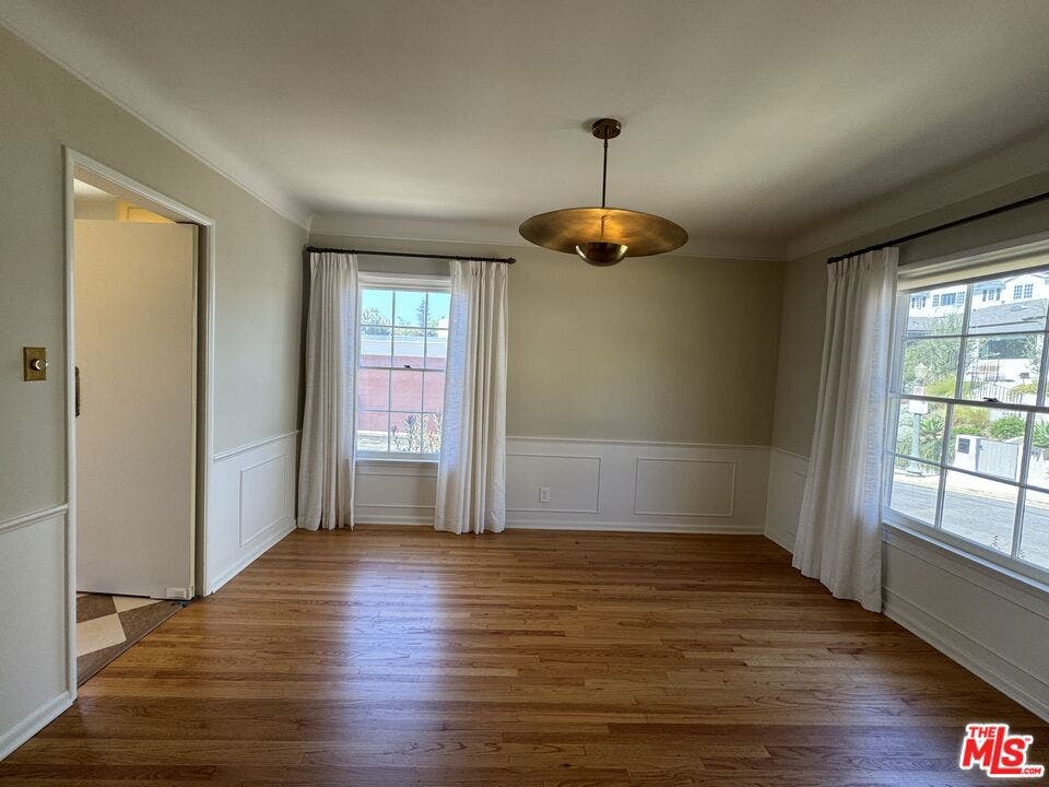 11188 Ophir Drive, Los Angeles, CA 90024 Dining Room