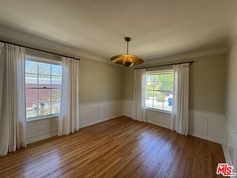 11188 Ophir Drive, Los Angeles, CA 90024 Dining Room