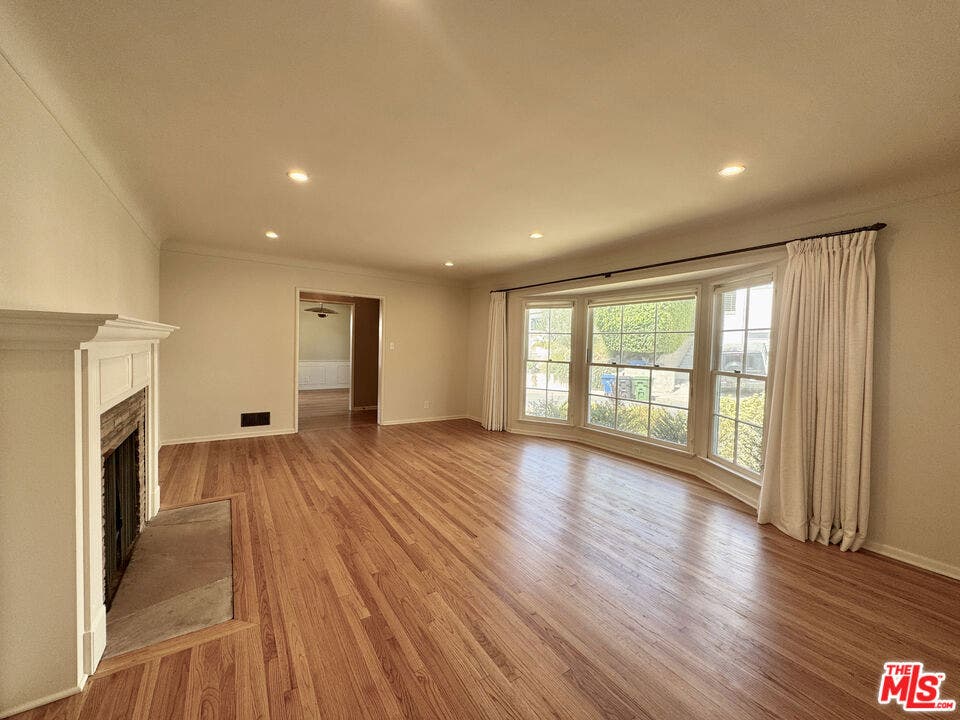 11188 Ophir Drive, Los Angeles, CA 90024 Living Room