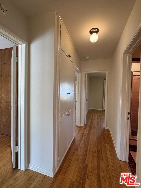 11188 Ophir Drive, Los Angeles, CA 90024 Hallway to Front Bedroom