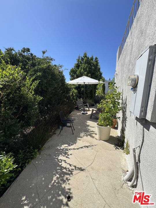 11188 Ophir Drive, Los Angeles, CA 90024 11188 Ophir Drive, Los Angeles, CA 90024