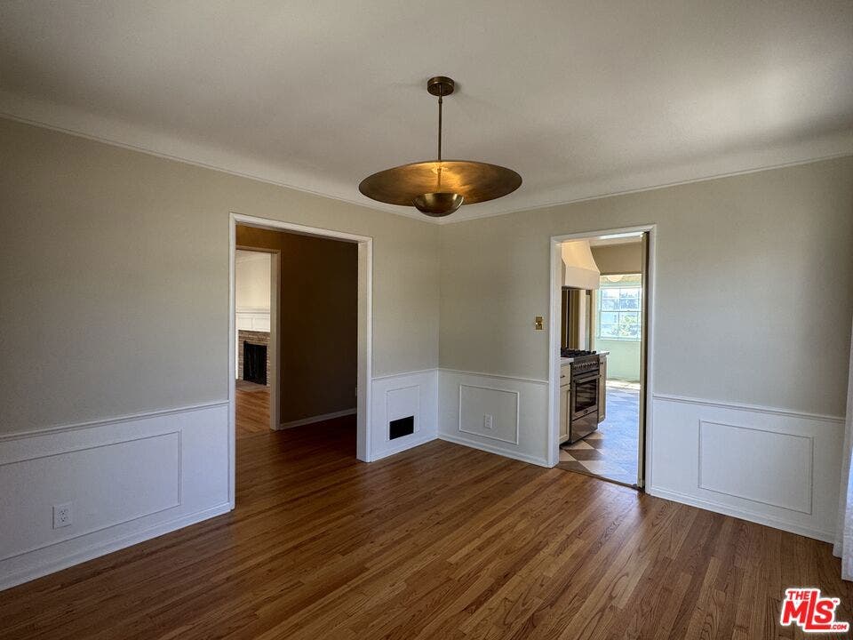 11188 Ophir Drive, Los Angeles, CA 90024 Dining Room