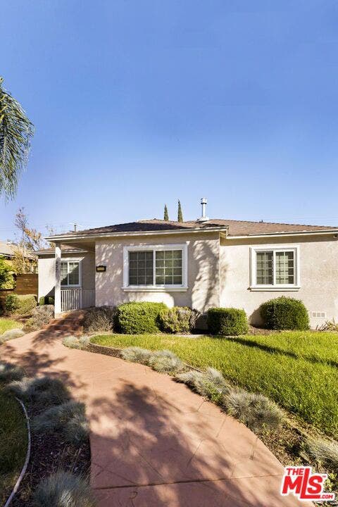17827 Burbank Boulevard, Encino, CA 91316 17827 Burbank Boulevard, Encino, CA 91316