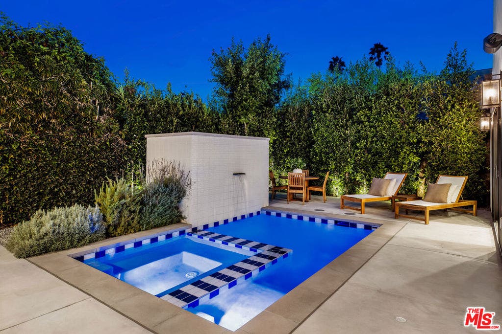 133 N La Jolla Avenue, Los Angeles, CA 90048 133 N La Jolla Avenue, Los Angeles, CA 90048