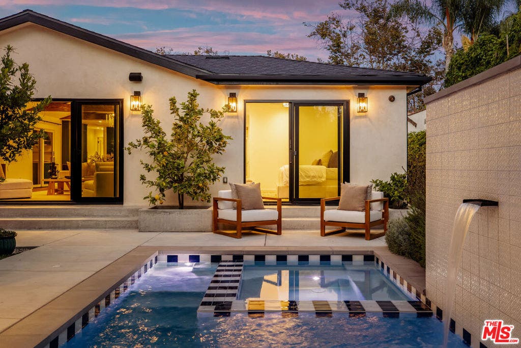 133 N La Jolla Avenue, Los Angeles, CA 90048 133 N La Jolla Avenue, Los Angeles, CA 90048