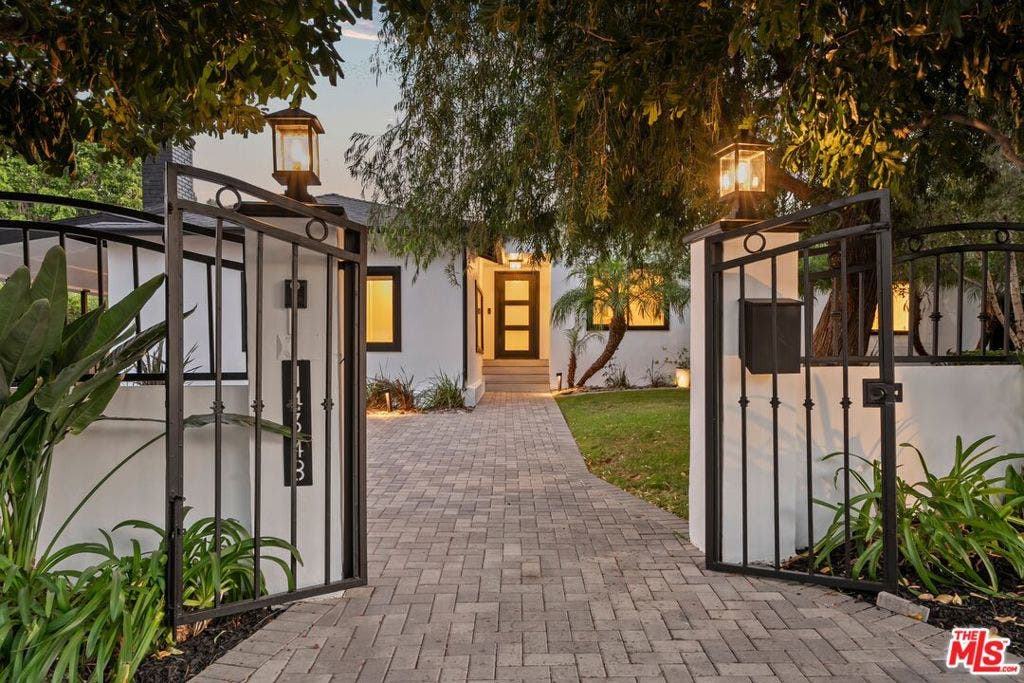 14348 Roblar Place, Sherman Oaks, CA 91423 14348 Roblar Place, Sherman Oaks, CA 91423