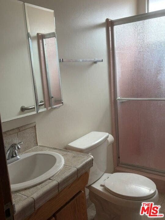 1630 Amherst Avenue, Los Angeles, CA 90025 1630 Amherst Avenue, Los Angeles, CA 90025
