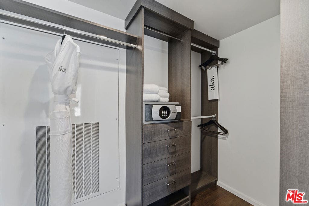 8500 W Sunset Boulevard, #708, West Hollywood, CA 90069 8500 W Sunset Boulevard, #708, West Hollywood, CA 90069