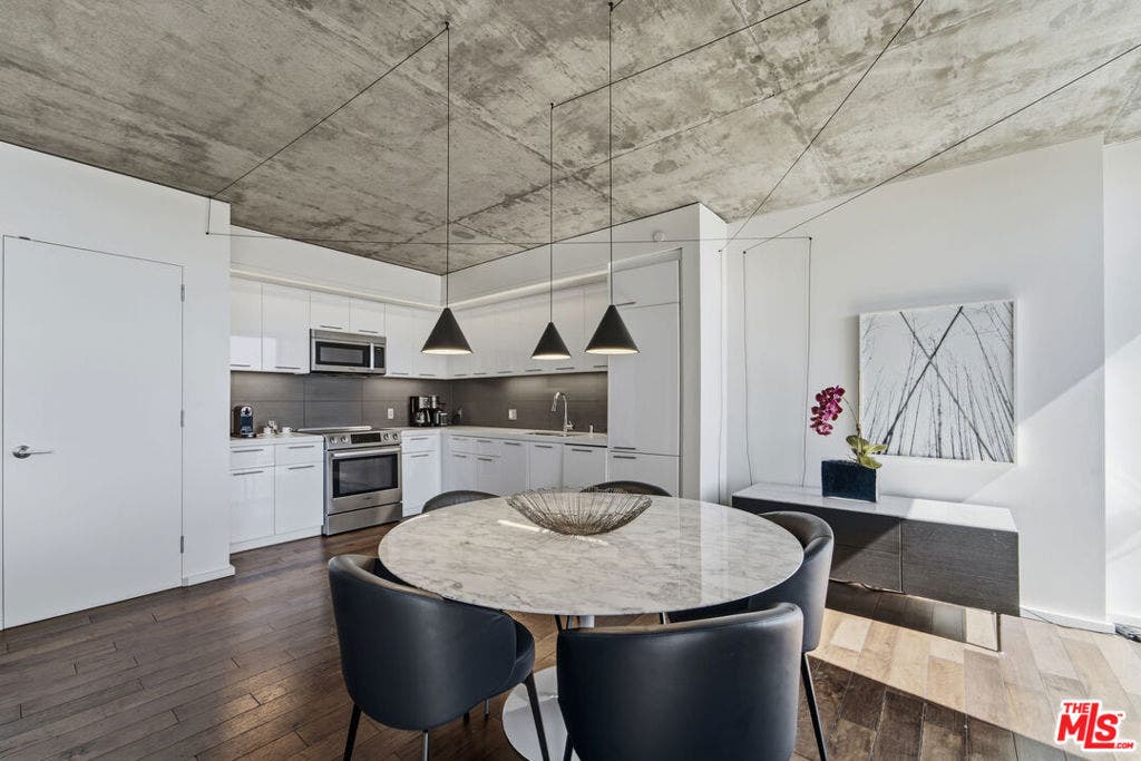 8500 W Sunset Boulevard, #713, West Hollywood, CA 90069 8500 W Sunset Boulevard, #713, West Hollywood, CA 90069