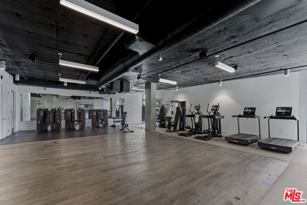 8500 W Sunset Boulevard, #713, West Hollywood, CA 90069 8500 W Sunset Boulevard, #713, West Hollywood, CA 90069