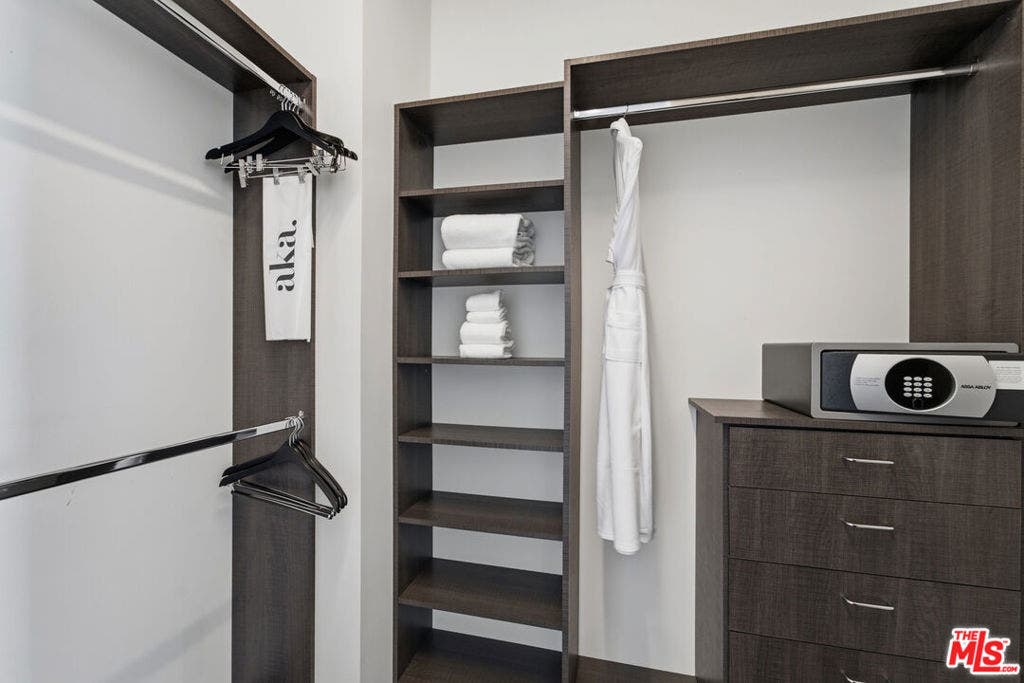 8500 W Sunset Boulevard, #713, West Hollywood, CA 90069 8500 W Sunset Boulevard, #713, West Hollywood, CA 90069