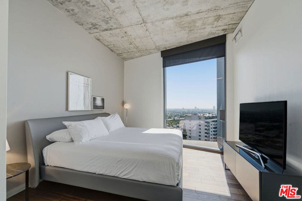 8500 W Sunset Boulevard, #713, West Hollywood, CA 90069 8500 W Sunset Boulevard, #713, West Hollywood, CA 90069