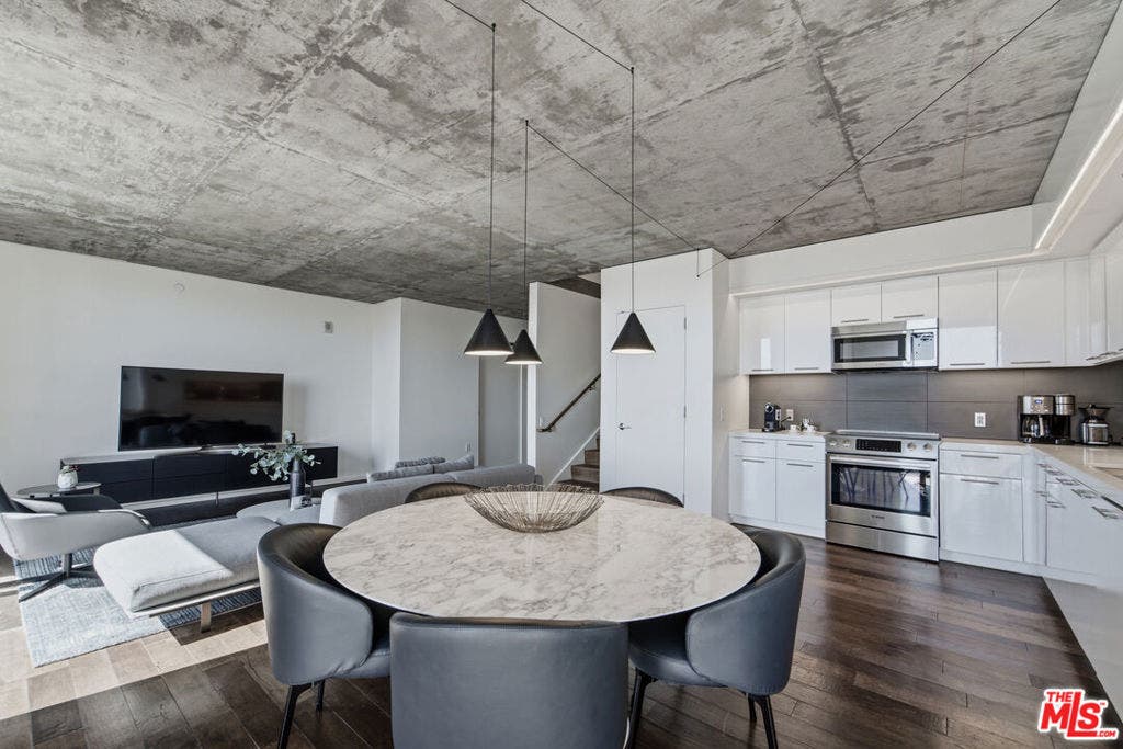 8500 W Sunset Boulevard, #713, West Hollywood, CA 90069 8500 W Sunset Boulevard, #713, West Hollywood, CA 90069