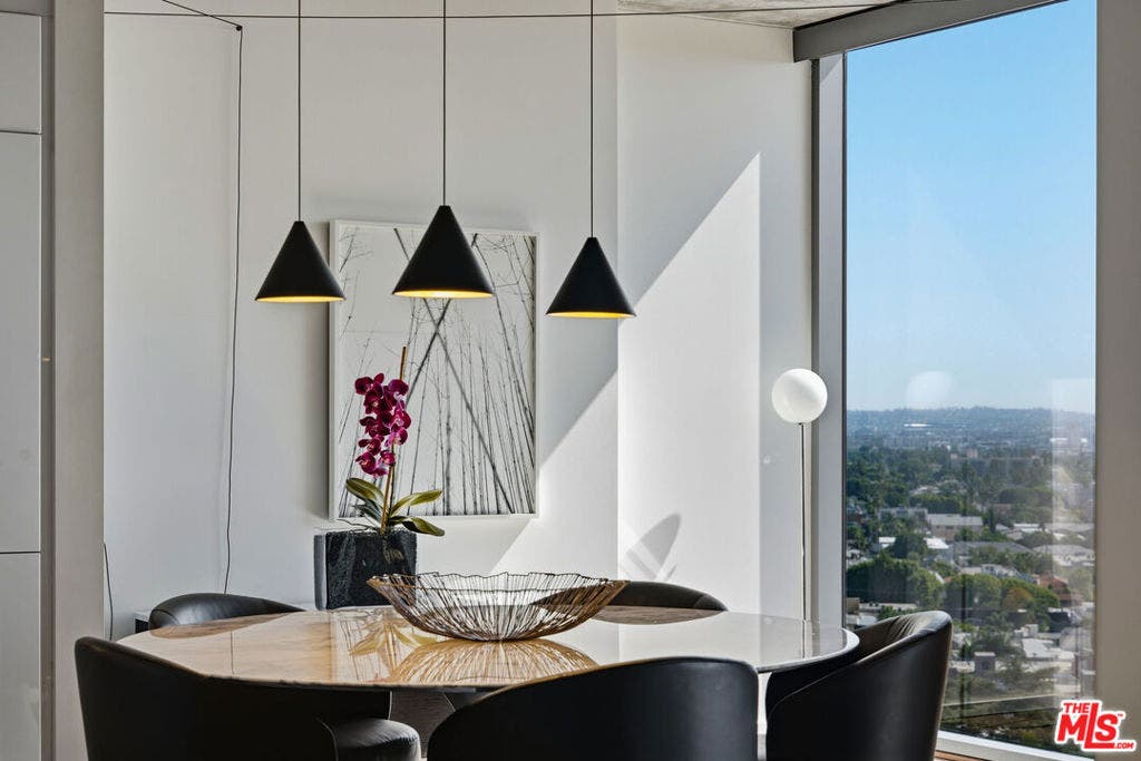 8500 W Sunset Boulevard, #713, West Hollywood, CA 90069 8500 W Sunset Boulevard, #713, West Hollywood, CA 90069
