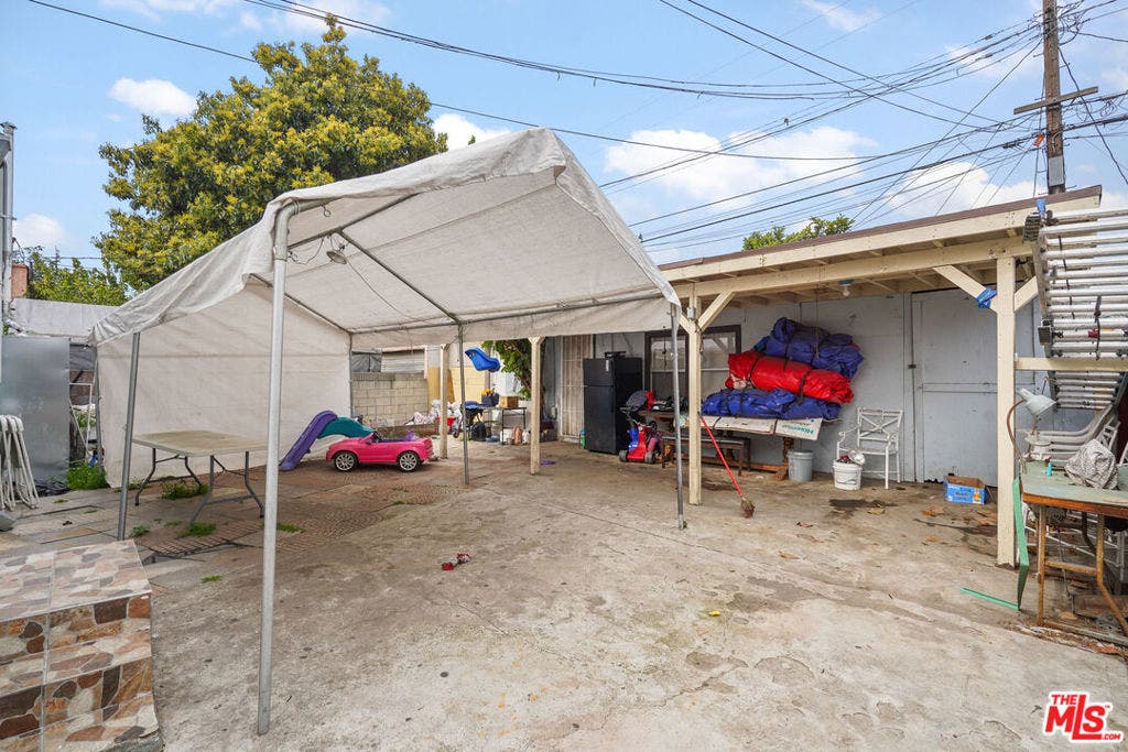 5837 4th Avenue, Los Angeles, CA 90043 5837 4th Avenue, Los Angeles, CA 90043