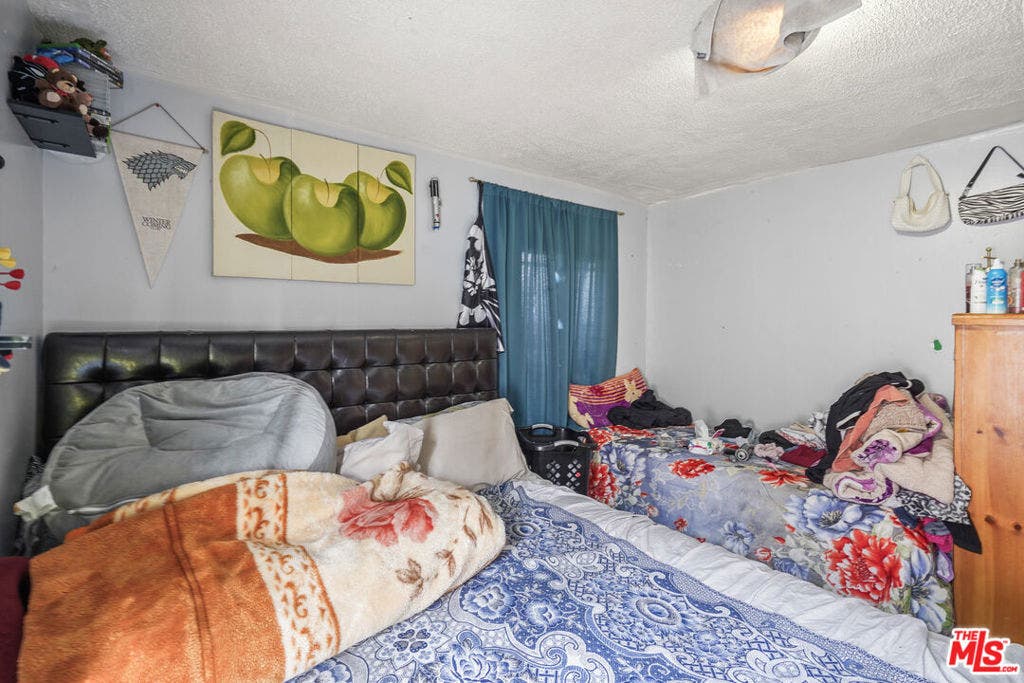 5837 4th Avenue, Los Angeles, CA 90043 5837 4th Avenue, Los Angeles, CA 90043