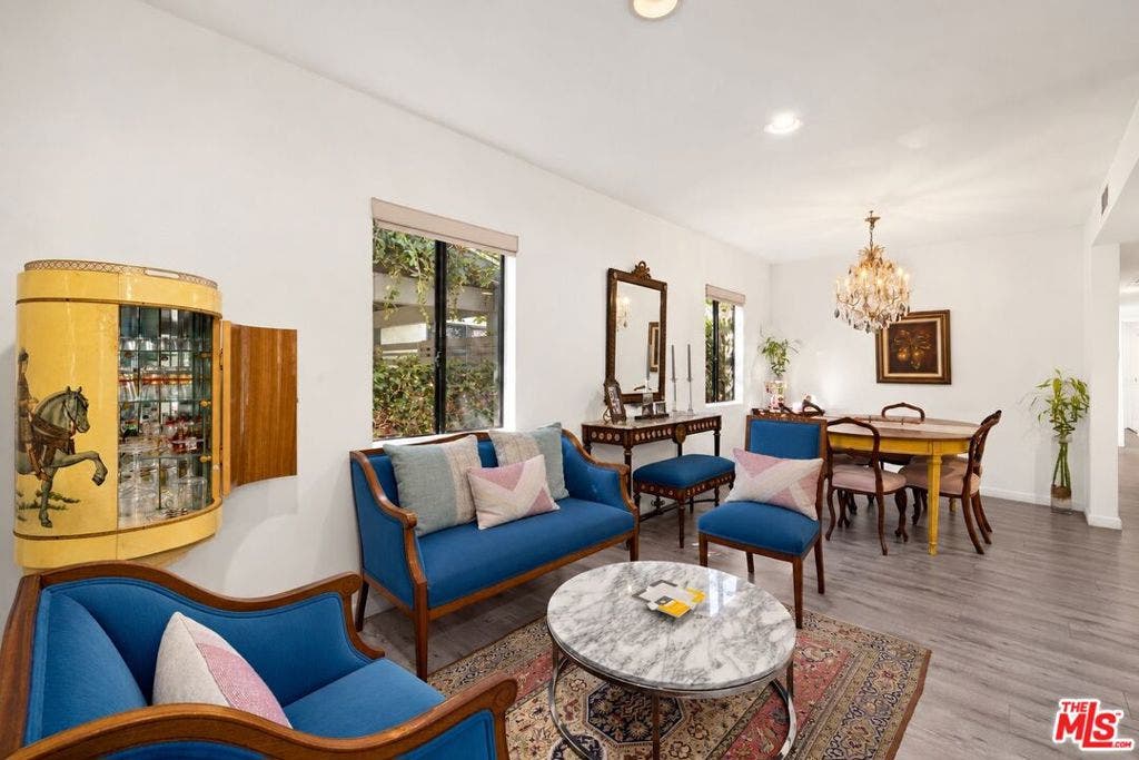 8941 Rosewood Avenue, Los Angeles, CA 90048